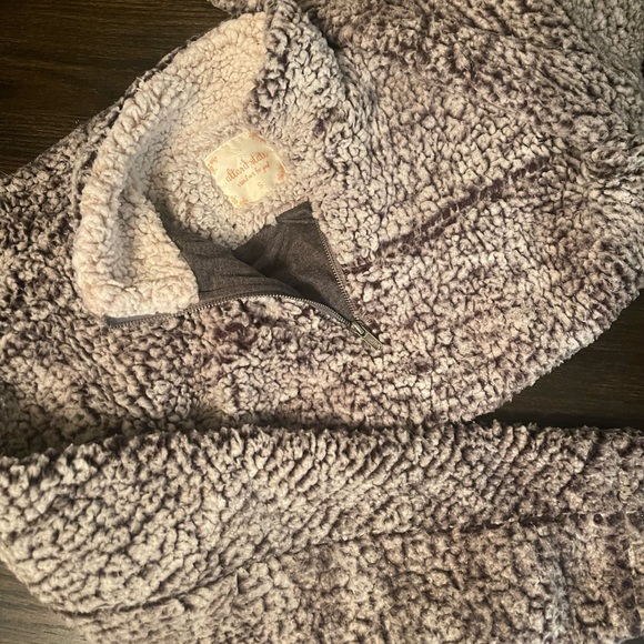 Altar’d State Sherpa - Picture 1 of 3